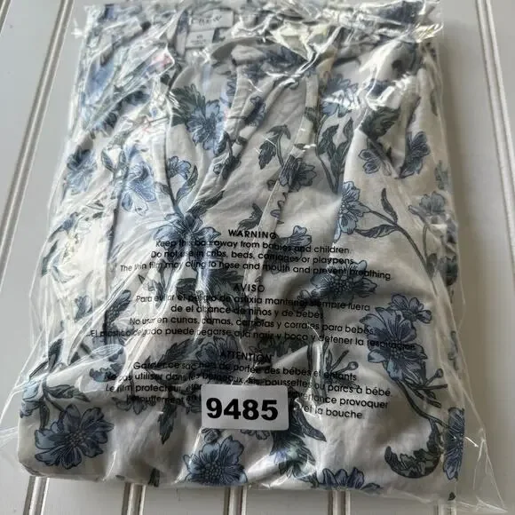 J. Crew printed Cotton tie-front midi dress white and blue floral pattern Size 6 - Picture 13 of 13